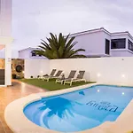 Garoed Villa
